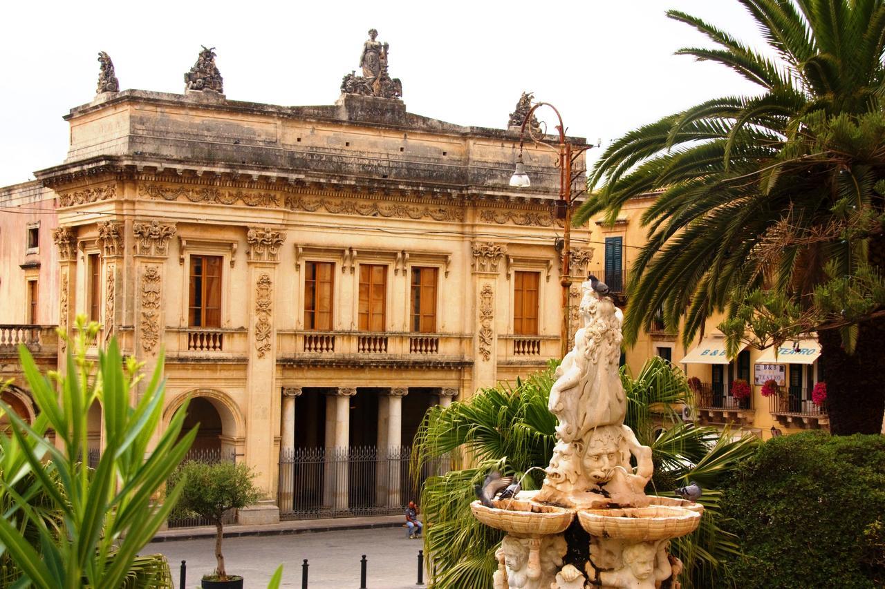 Casa Maglad Villa Noto Esterno foto