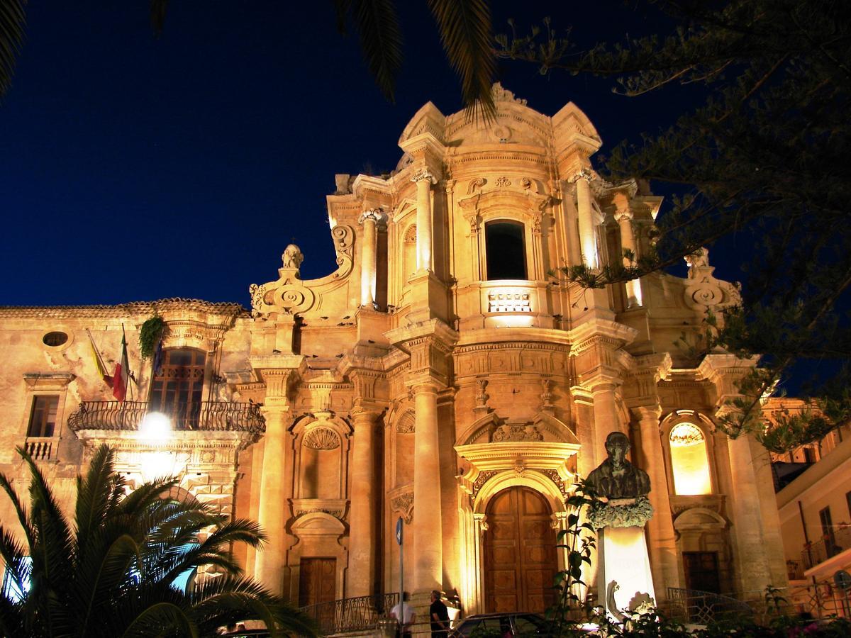 Casa Maglad Villa Noto Esterno foto